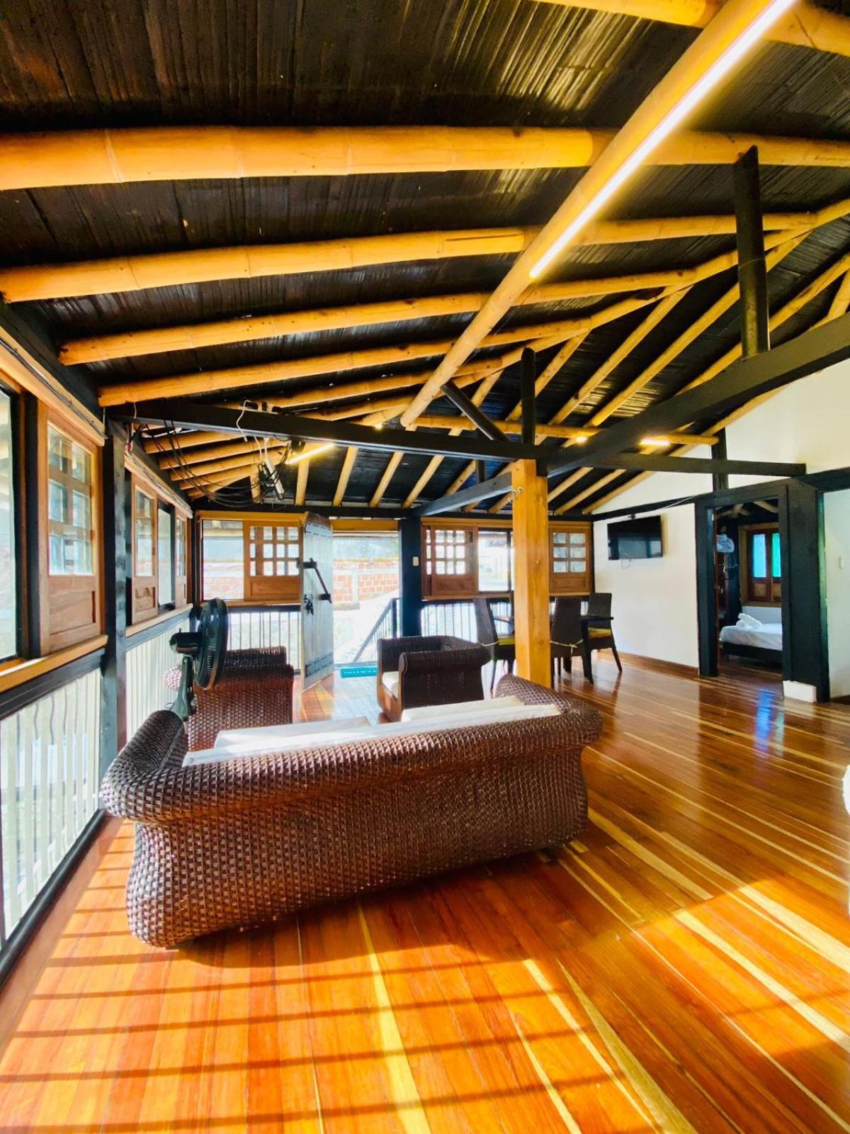 Hotel West California Puerto Espejo エクステリア 写真
