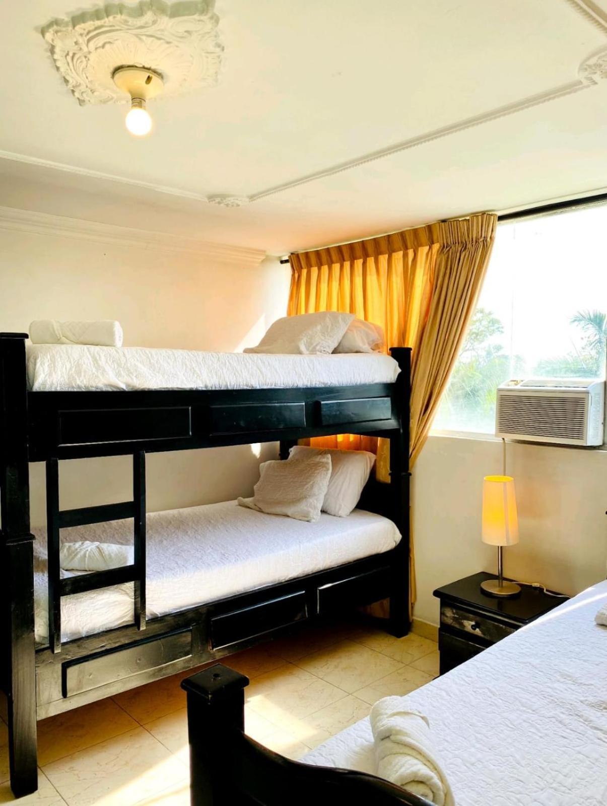 Hotel West California Puerto Espejo エクステリア 写真