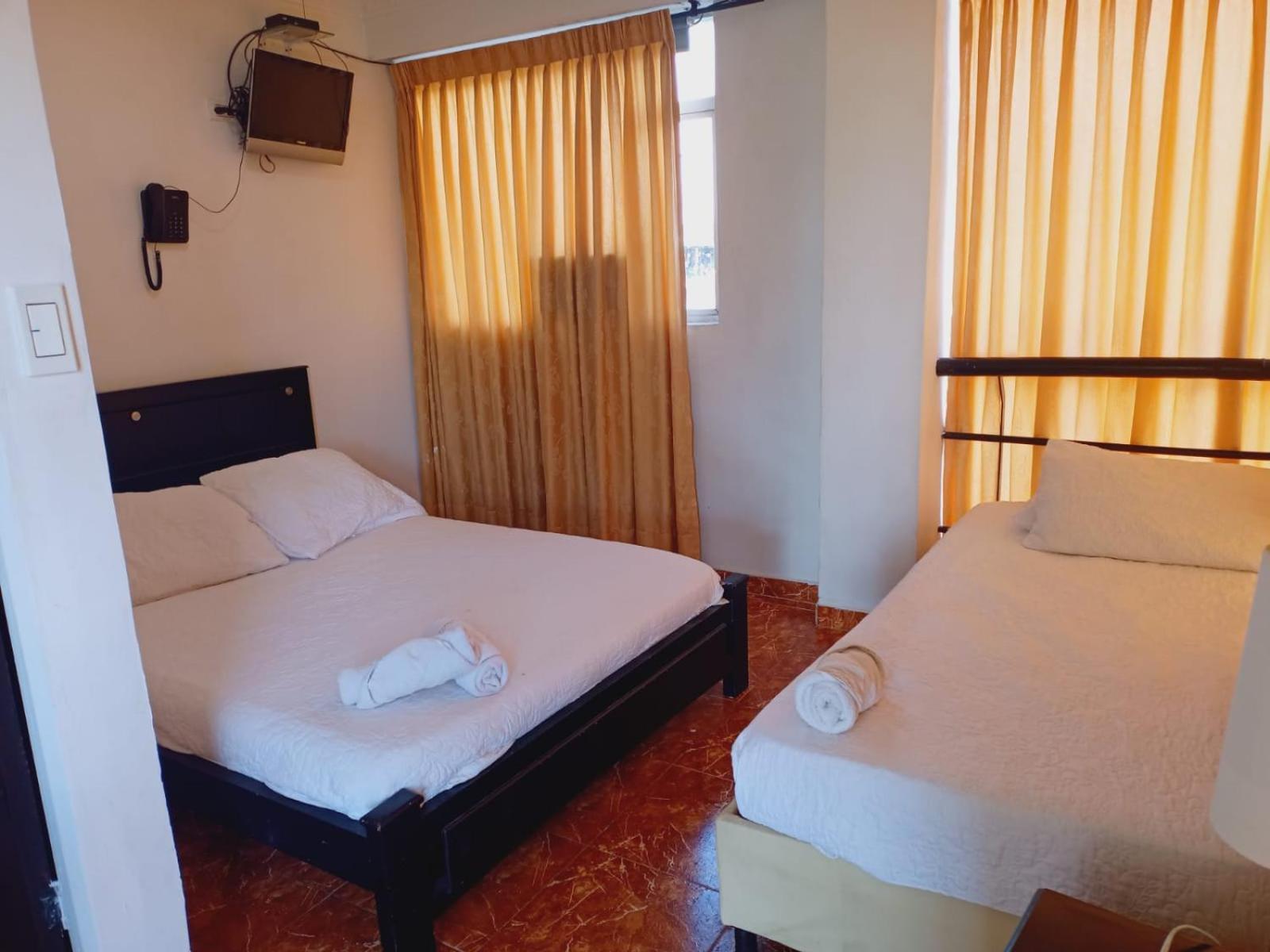 Hotel West California Puerto Espejo エクステリア 写真